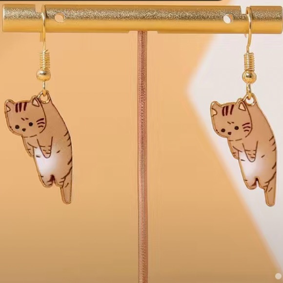 Hanging Brown Tabby Cat Earrings - Picture 3 of 3